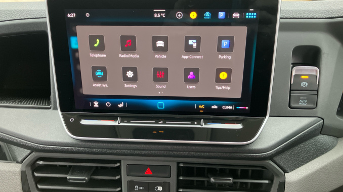 Volkswagen Crafter Cr35 Mwb Diesel Fwd 2.0 TDI 140PS Commerce Business High Roof Van - Image 33